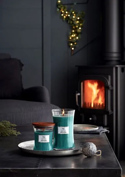 WoodWick Kerze Juniper & Spruce mini mit knisterndem Docht, Brenndauer bis zu 20Std