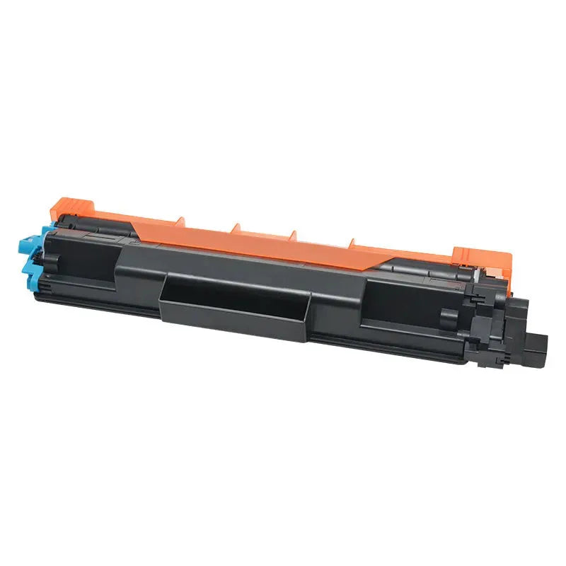 Eine neue schwarz-orange Wechselfaul XL Toner kompatibel mit Brother TN-243 / TN-247 DCP-L 3510CDW MFC-L-3710CW Tonerkartusche für einen Laserdrucker, von der Seite betrachtet, isoliert auf einem weißen Hintergrund.